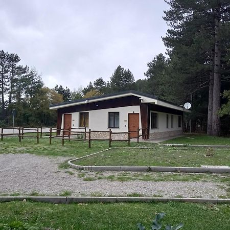 Chalet Lago Taverna  Buitenkant foto